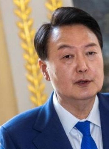 Krisis Politik Korea Selatan: Presiden Yoon Suk Yeol Berencana Mundur Lebih Awal
