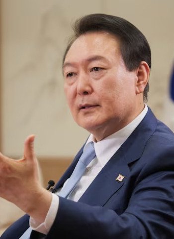 Tim Hukum Yoon Hadiri Sidang Pemakzulan: Krisis Politik Korea Selatan Memanas