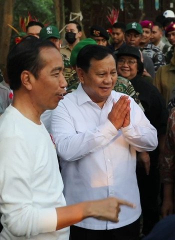 Analisis Sentimen Publik Terhadap Program Kerja Pemerintahan Prabowo Subianto