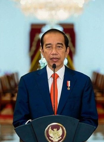Berita Politik Terkini: Dari KTT D-8 hingga Pemecatan Jokowi oleh PDIP