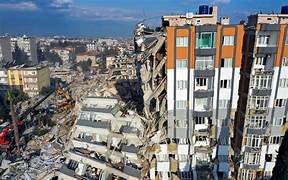 Pengadilan Turki Menjatuhkan Hukuman Penjara untuk Pemilik dan Arsitek Hotel yang Runtuh Akibat Gempa