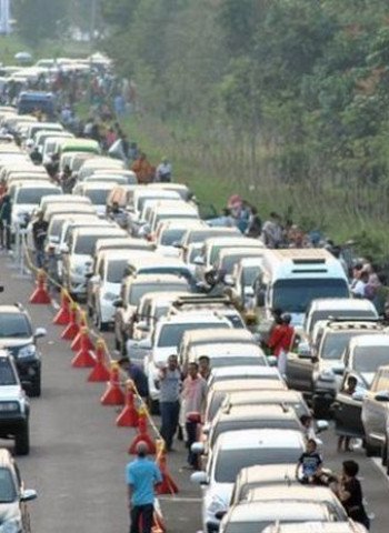 Kemacetan Parah di Jalur Selatan Jawa Barat Saat Mudik Lebaran 2025
