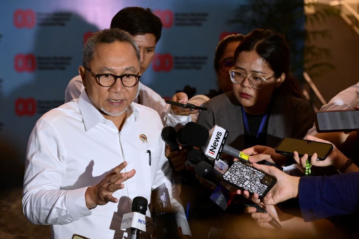 Presiden Tegur Zulhas soal Lambannya Proses Proyek Energi dari Sampah