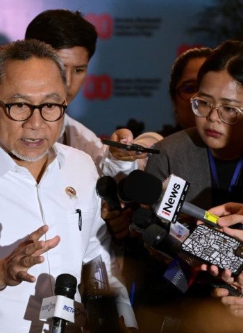 Presiden Tegur Zulhas soal Lambannya Proses Proyek Energi dari Sampah