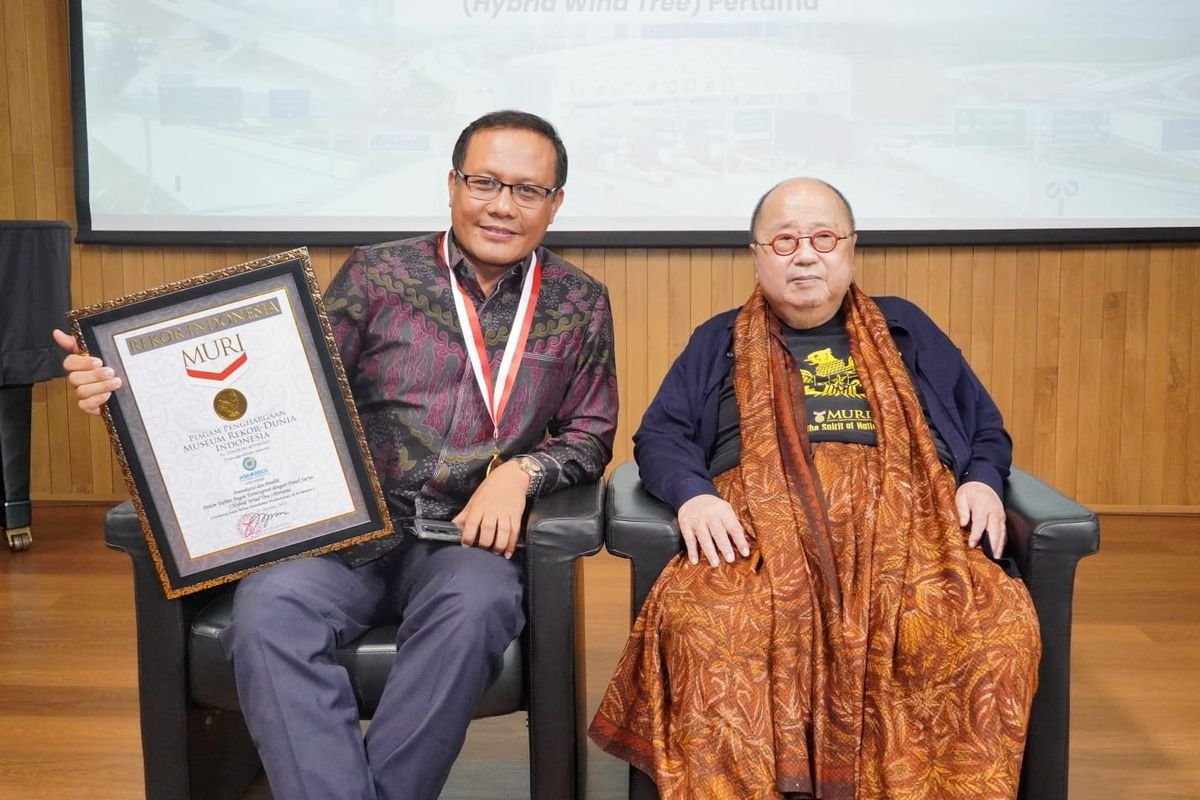 Jasa Marga Group Raih Rekor MURI atas Inovasi Green Toll Road