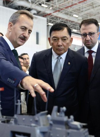 Kemenhan Teken MoU Pengadaan Dua Kapal Fregat dari Turki