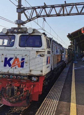 KAI Tegaskan Kebijakan Kereta Api Bebas Asap Rokok