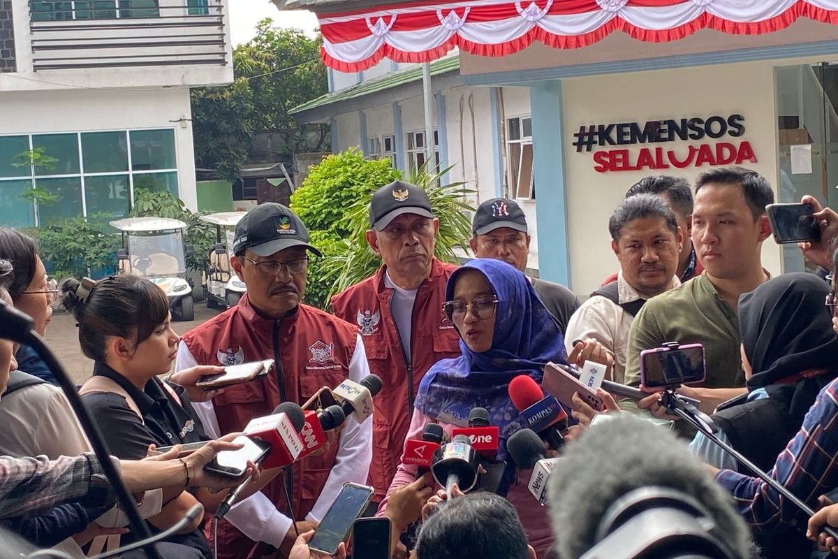 Pemerintah Siapkan 15.000 Laptop untuk Siswa Sekolah Rakyat, Tahap Awal 9.700 Unit