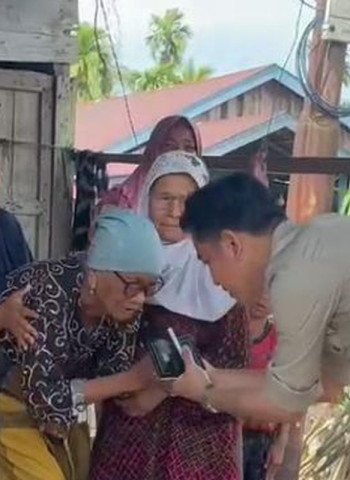 Gibran Rakabuming Raka Kunjungi Lansia di Aceh Singkil, Tunjukkan Kepedulian Sosial