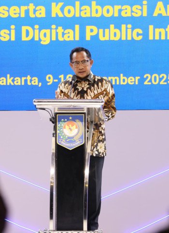 Mendagri Dorong Perekaman Data Penduduk 100 Persen: Upaya Maksimal Ditjen Dukcapil