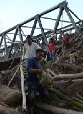 TNI AL Bangun Jembatan Darurat di Sumbar: Membuka Akses Wilayah Terisolir