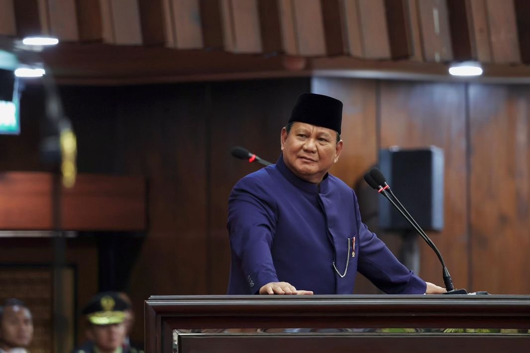 Presiden Prabowo Tandatangani Tiga Produk Hukum Strategis untuk Investasi Nasional