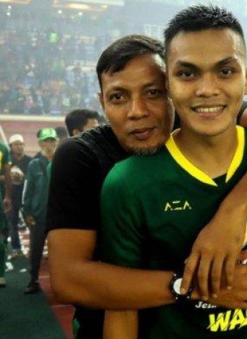 Kronologi Meninggalnya Bejo Sugiantoro: Kenangan Terakhir di Lapangan Hijau