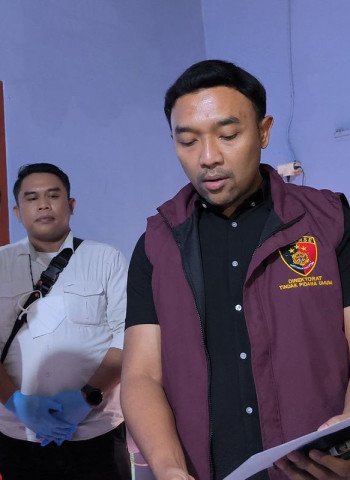 Drama Kasus Pagar Laut: Penggeledahan Dihalangi, Sekdes Kohod Menghilang