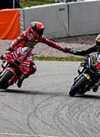 Jalur Terbuka Bagi Dua Murid Valentino Rossi untuk Mengganggu Duel Marquez dan Bagnaia di MotoGP 2025