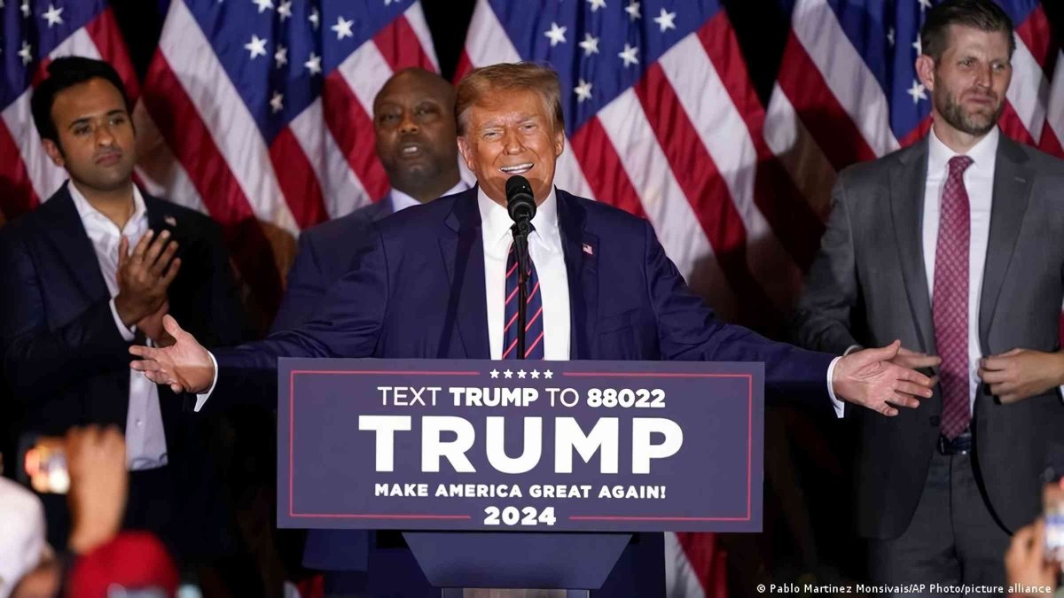 Dampak Tarif Impor 25% oleh Donald Trump terhadap Sektor Ekonomi AS