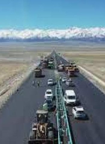 Penyelesaian Terowongan Jalan Tol Terpanjang Dunia di Xinjiang: Terobosan Infrastruktur di Pegunungan Tianshan