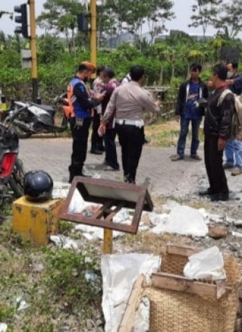 Tragedi di Rel Kereta Banyuwangi: Truk Tersambar KA Pandanwangi