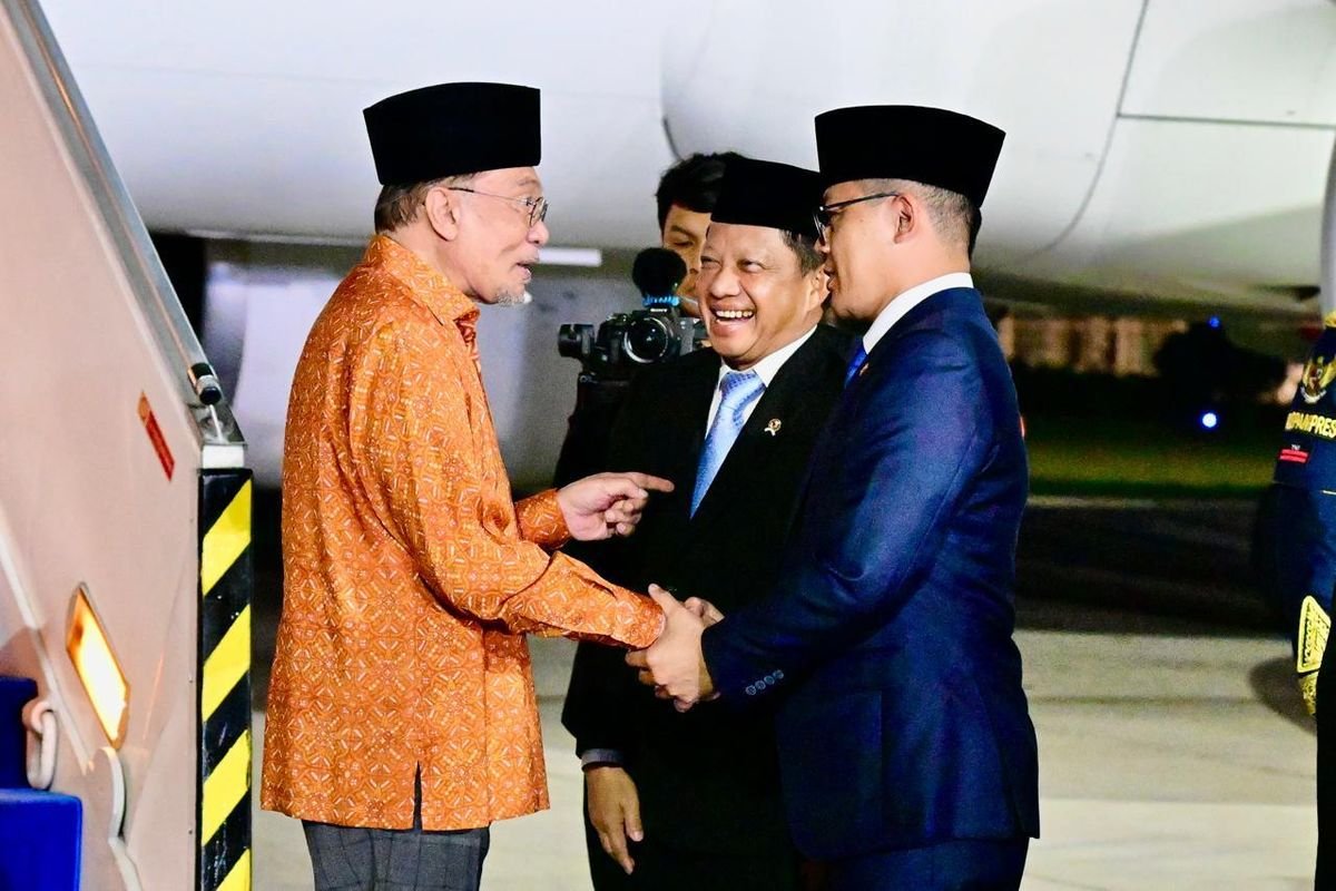 Kunjungan PM Malaysia Anwar Ibrahim ke Jakarta Disambut Upacara Kehormatan