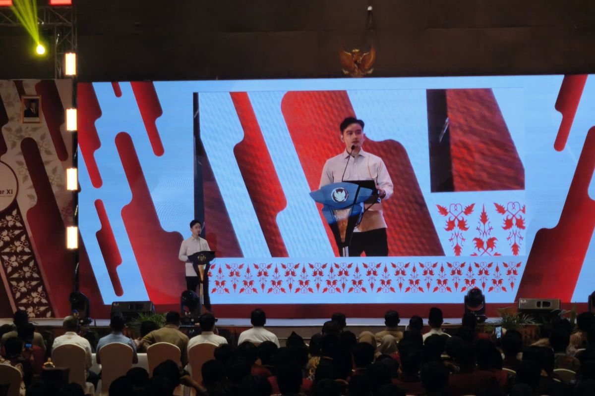 Gibran Ajak Mahasiswa Teladani Militansi dalam Simbol Warna Merah