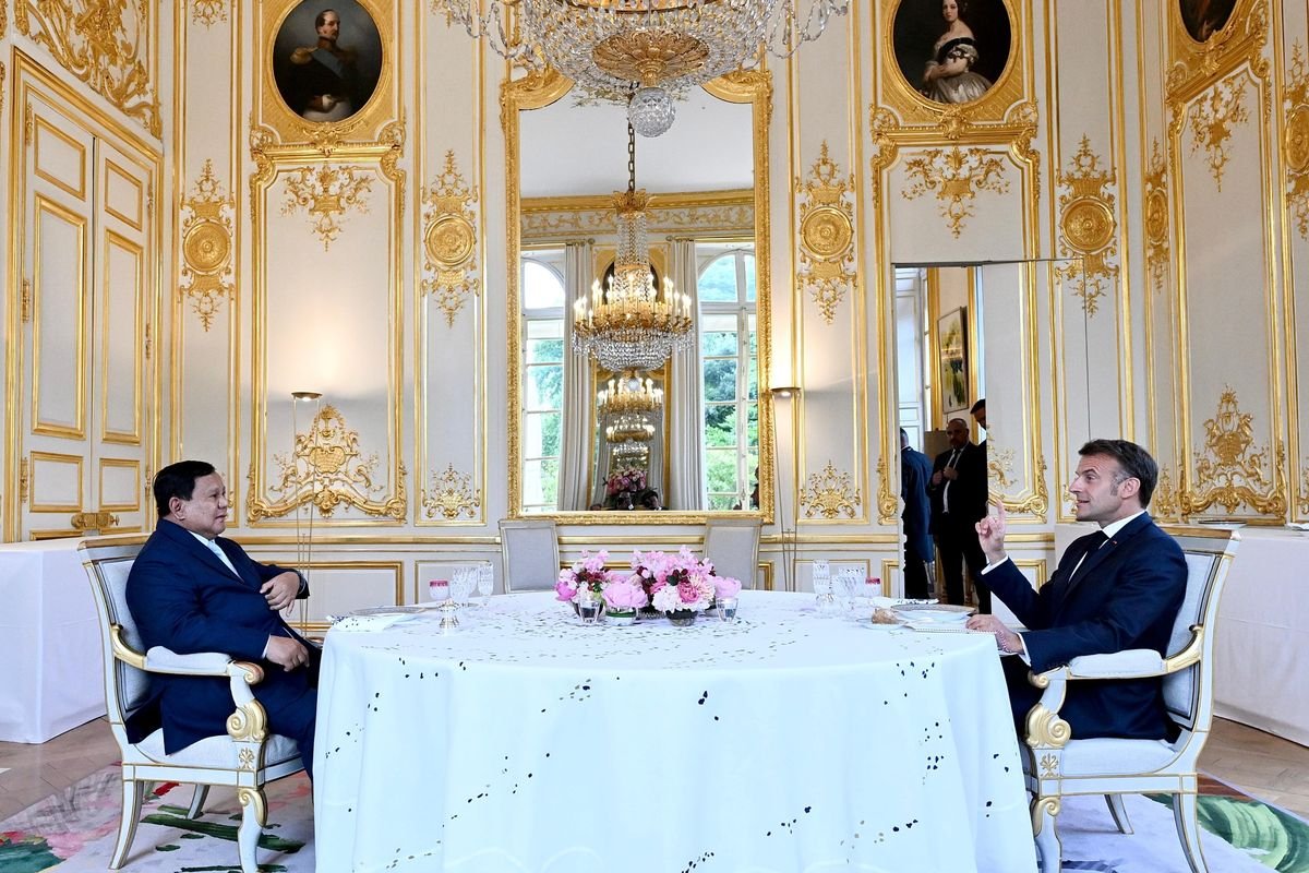 Presiden Prabowo dan Macron Perkuat Komitmen Bilateral dalam Jamuan di Élysée