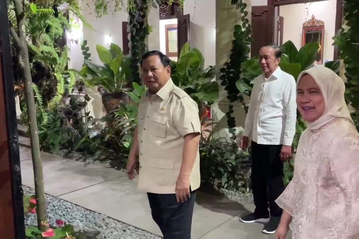 Muncul Bersama di Solo, Prabowo dan Jokowi Tepis Isu Pecah Kongsi