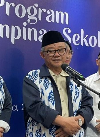 Mendikdasmen Menegaskan MPLS Bukan Ajang Perpeloncoan