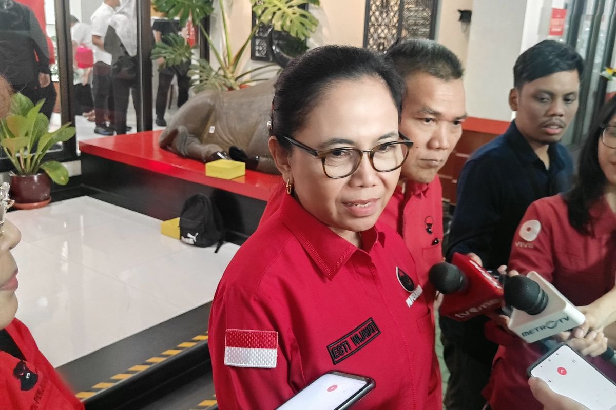 Desakan Fraksi PDI-P DPR untuk Hentikan Penulisan Ulang Sejarah, Fadli Zon Akan Dipanggil