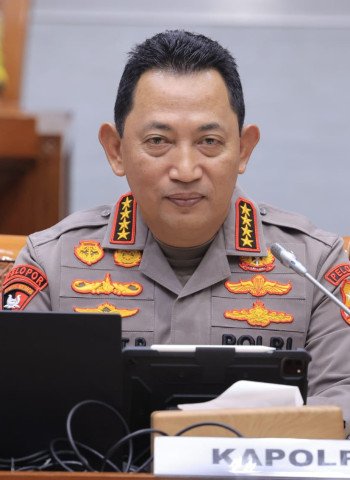 Seskab Tegaskan Tidak Ada Pergantian Kapolri: Kapan Jenderal Sigit Pensiun?