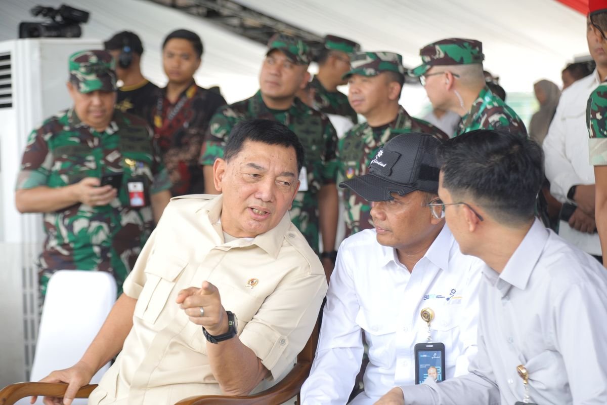 Menteri Pertahanan Sjafrie Meninjau Persiapan Pembukaan Indo Defence 2024