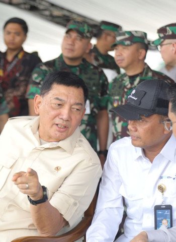 Menteri Pertahanan Sjafrie Meninjau Persiapan Pembukaan Indo Defence 2024