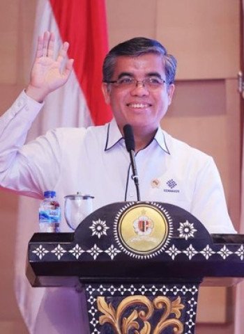 Pemimpin Visioner: Pilar Utama dalam Mengasah Pola Pikir Masa Depan