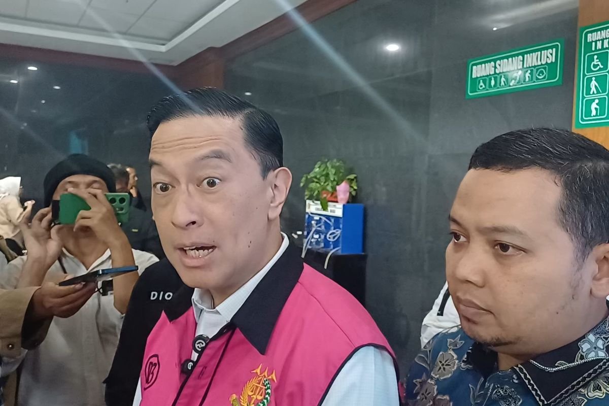 "Silakan Nikmati Keadilan yang Kalian Miliki!" Ujar Pengacara Tom Lembong Saat Walk Out dari Sidang