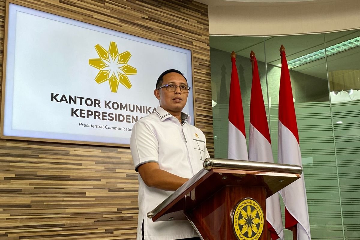 Jangan Divonis Dulu Istana Minta Biarkan Sejarawan Fadli Zon Menulis