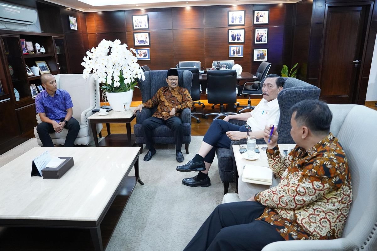 Transformasi Digital dalam Penyaluran Bantuan Sosial, Dialog Strategis antara Luhut dan Mensos