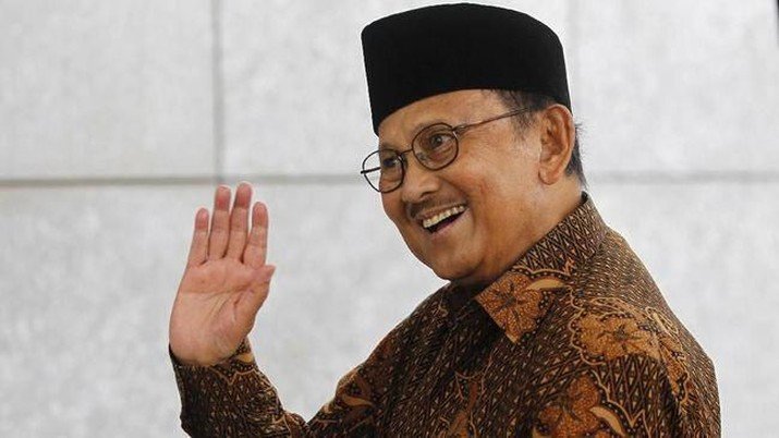Rahasia Keberhasilan Habibie Menurunkan Nilai Tukar Dolar dari Rp16.800 Menjadi Rp6.550