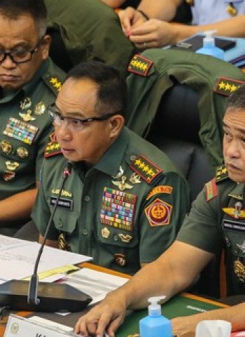 Rapat Tertutup Komisi I DPR Bersama Panglima TNI: Diskusi Strategis Keamanan Nasional