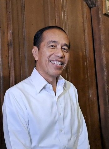 Jokowi dan Pergulatan Politik: Antara PPP dan PSI