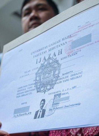 Kontroversi Salinan Ijazah Jokowi: KPU RI Dituding Sembunyikan Informasi