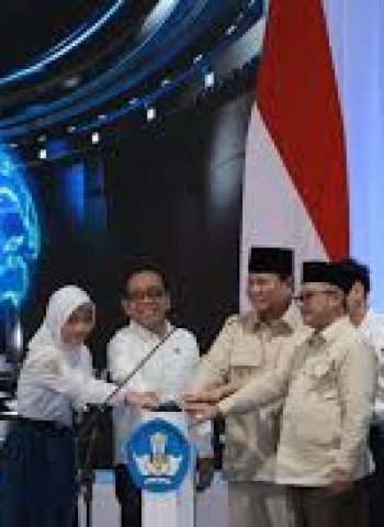 Peluncuran Program Digitalisasi Pembelajaran di SMPN 4 Kota Bekasi: Antusiasme dan Harapan