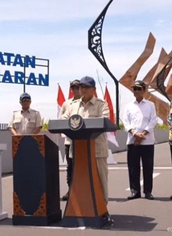 Prabowo Subianto: Anak Sekolah Tak Perlu Sambut Kunjungan Kerja, Fokus Belajar Lebih Penting