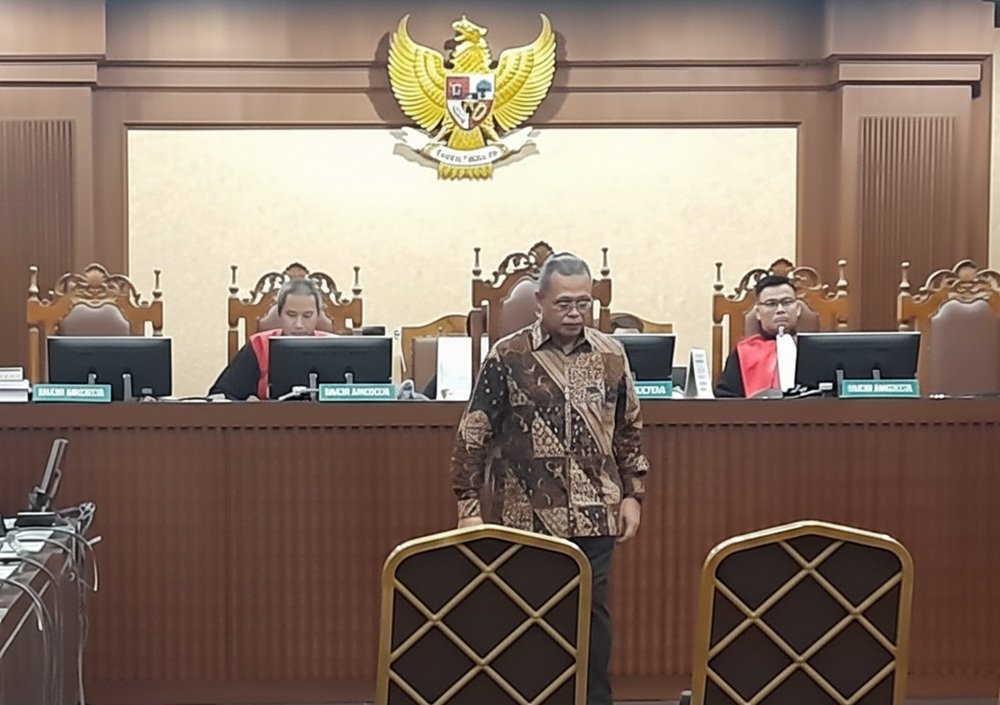 Kasus Suap Hakim: Djuyamto Memohon Keadilan di Pengadilan Tipikor