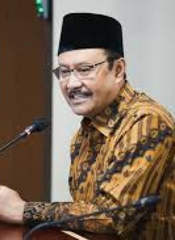 Gus Ipul Pastikan Soeharto dan Gus Dur Penuhi Syarat Pahlawan Nasional