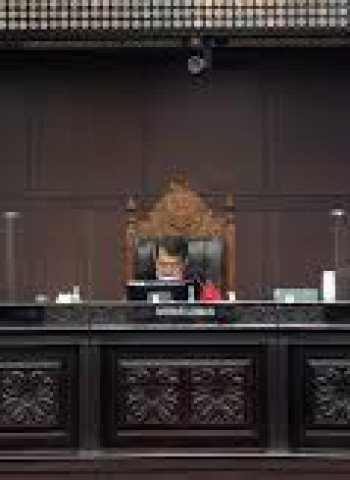 Erga Omnes: Putusan Mahkamah Konstitusi yang Mengikat Semua Pihak