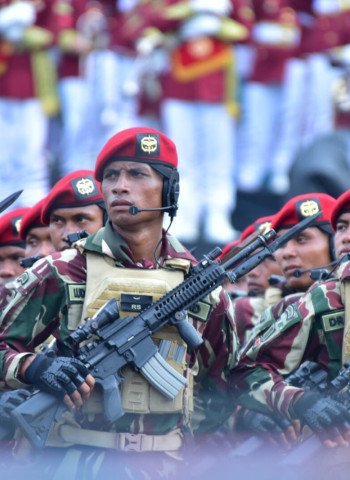 Perayaan HUT ke-80 TNI di Monas: Parade Militer dan Hiburan Meriah