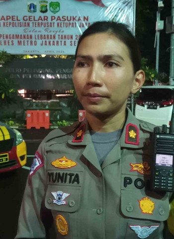 Polisi, Pedagang Kopi Keliling, dan Batas Keamanan Publik: Dinamika di Tengah Kota