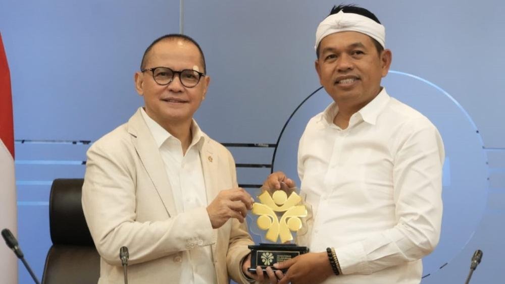 Menteri P2MI dan Dedi Mulyadi Siapkan Pelatihan PMI Jabar Jadi Tenaga Terampil