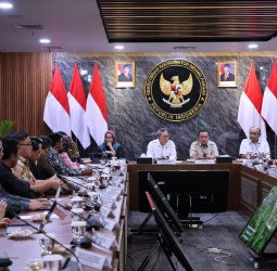 Tim Koordinasi Program Makan Bergizi Gratis: Strategi dan Pendanaan