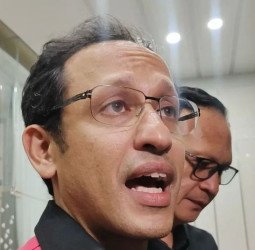 Kubu Nadiem Makarim Bantah Tuduhan Pembentukan Grup WhatsApp untuk Pengadaan Laptop