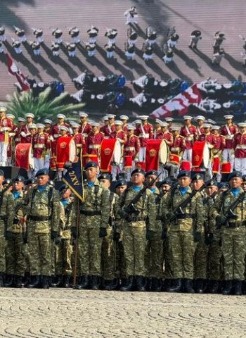 Strategi Kamuflase di Balik Warna Hijau Baru Seragam TNI